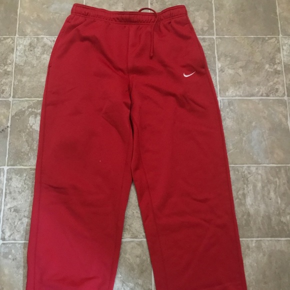 Red Nike Sweats - Picture 1 of 1
